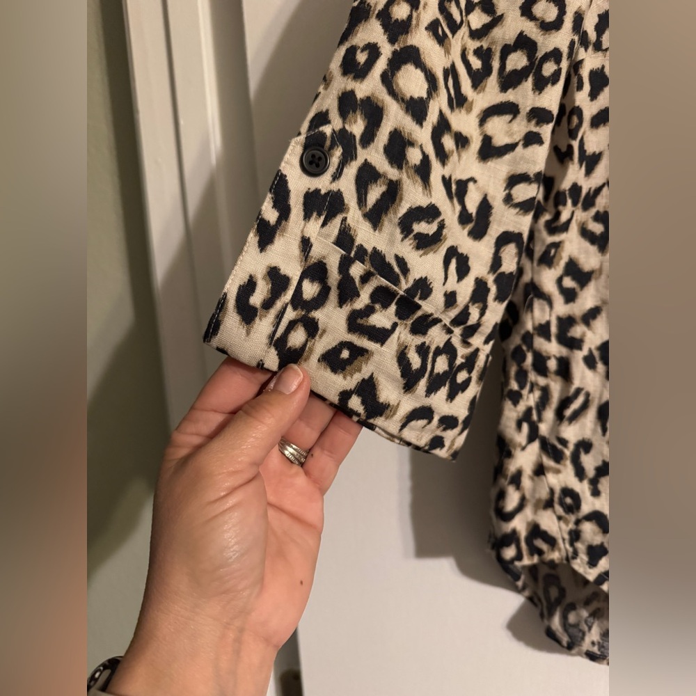 Jones New York Leopard Button Down Shirt - Picture 3 of 4
